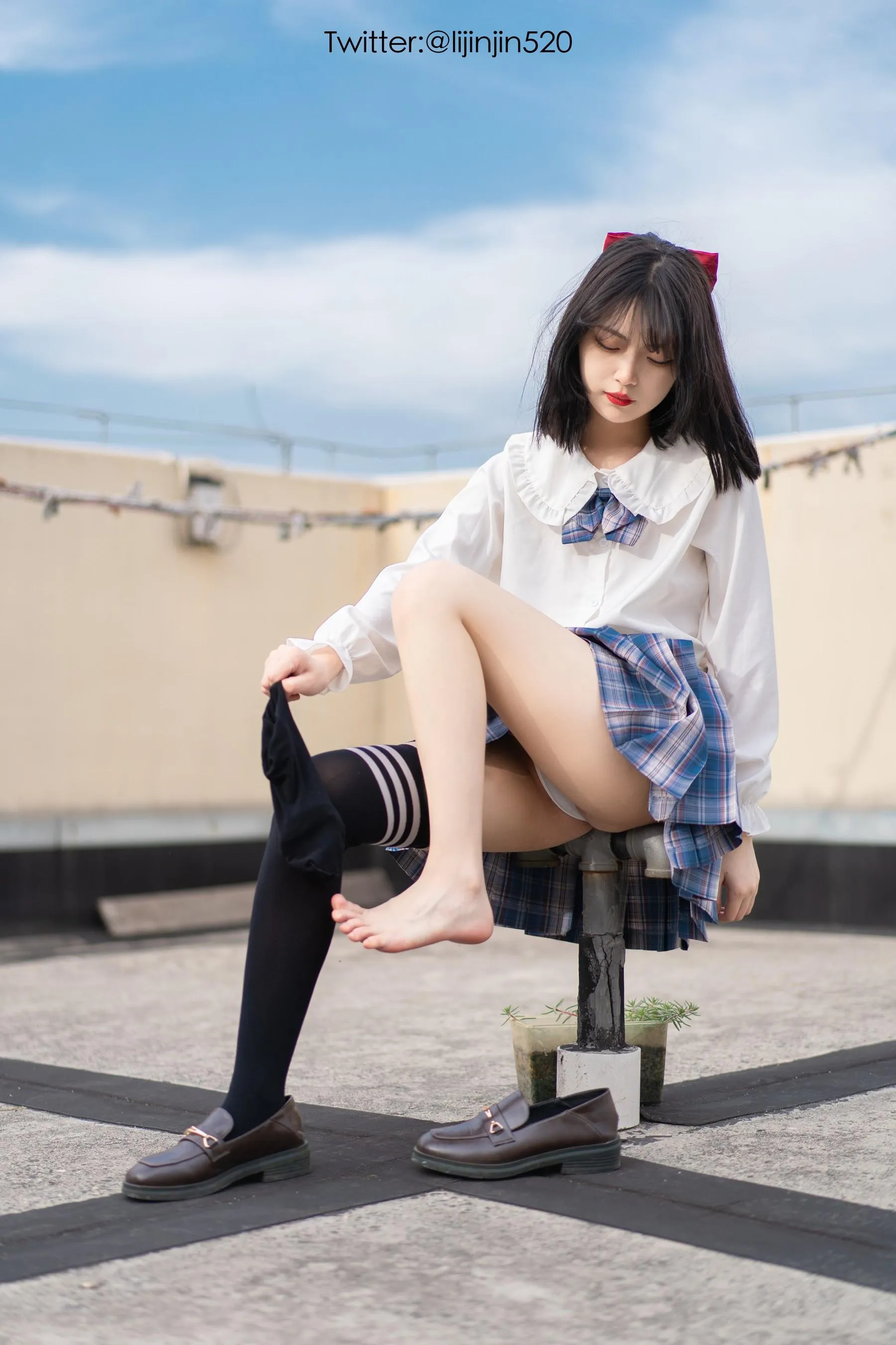 梨瑾瑾 – NO.02 户外JK [35P]插图2